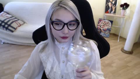 Lilith online show from February 6, 2025, 6:29 am