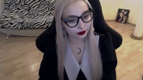 Lilith online show from September 11, 2025, 11:43 am