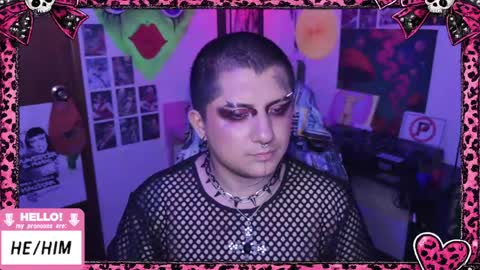 Snapshot of ftmbiggestclit chatting on May 5, 2026, 3:58 am Kevin online show from May 5, 2026, 3:58 am