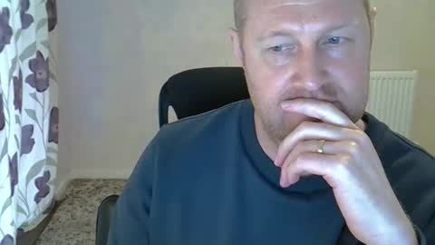 Snapshot of fuck_buddy_uk chatting on February 26, 2026, 9:19 am Fuck Buddy UK online show from February 26, 2026, 9:19 am