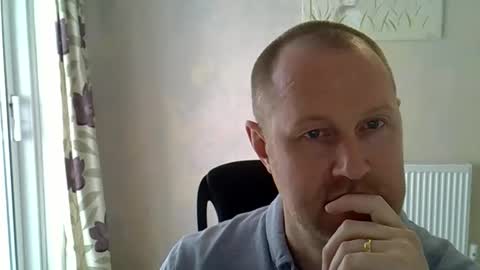 Fuck Buddy UK online show from May 5, 2026, 8:22 am