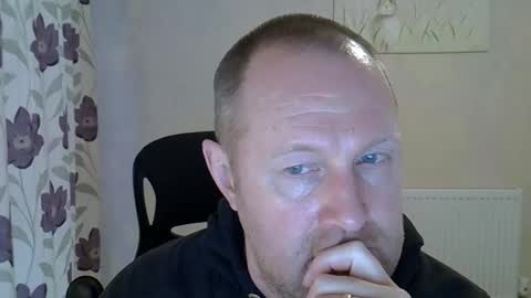 Fuck Buddy UK online show from May 8, 2026, 6:52 am
