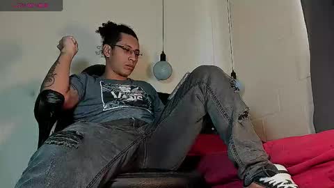 Ricardodominic 1   MODELO INDEPENDIENTE online show from September 23, 2025, 7:06 pm