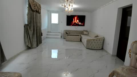 Angelique online show from January 21, 2025, 11:35 am