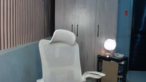 fuckercumm online show from March 5, 2026, 8:32 am