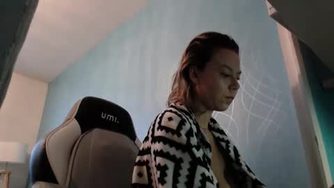 La online show from October 10, 2025, 6:01 am