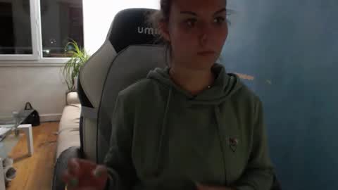 La online show from October 17, 2025, 7:38 pm