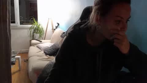 La online show from October 20, 2025, 7:47 pm