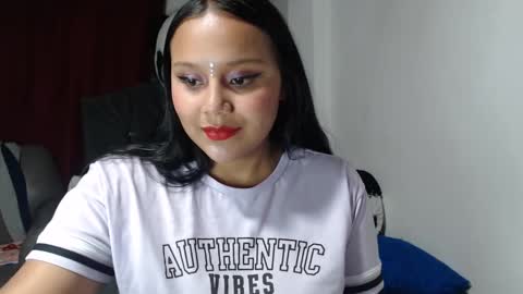 Mia and Gary  online show from February 23, 2025, 4:50 am