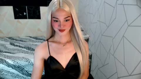 MISS IVANA online show from January 9, 2026, 2:36 am