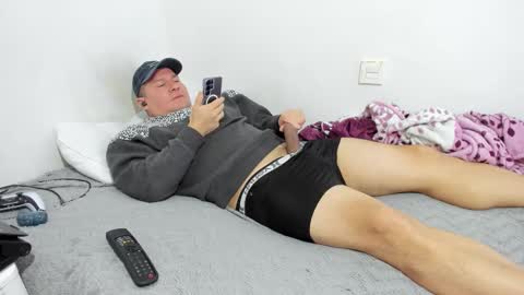 Fuckdirtymen online show from March 18, 2026, 2:42 pm