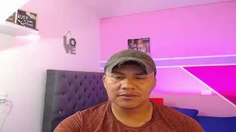 FUEGO MORO online show from June 18, 2026, 6:34 pm