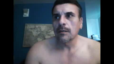 fuego1ento22 online show from March 3, 2025, 12:15 am