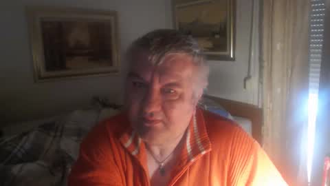 Snapshot of fukingcrazy chatting on May 3, 2026, 6:52 am fukingcrazy online show from May 3, 2026, 6:52 am