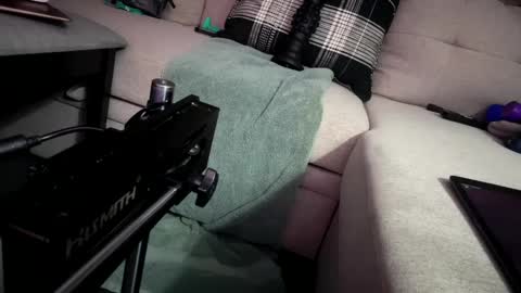 fukmyass247 online show from October 6, 2025, 11:51 am