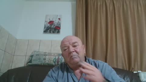 Snapshot of fullballs6 chatting on December 27, 2024, 3:31 am fullballs6 online show from December 27, 2024, 3:31 am