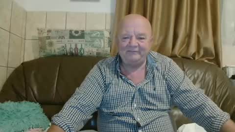 Snapshot of fullballs6 chatting on October 3, 2025, 1:57 am fullballs6 online show from October 3, 2025, 1:57 am