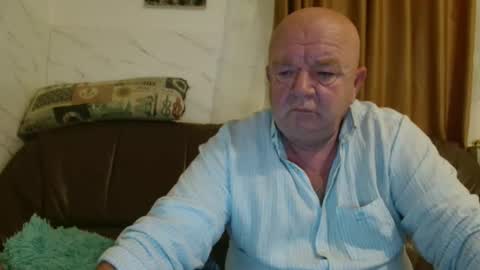 Snapshot of fullballs6 chatting on December 3, 2025, 3:03 am fullballs6 online show from December 3, 2025, 3:03 am