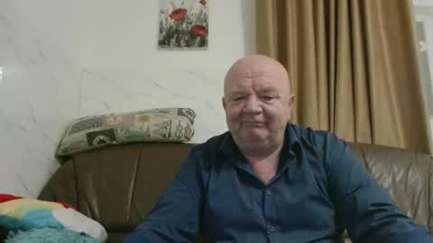 Snapshot of fullballs6 chatting on December 23, 2025, 3:37 am fullballs6 online show from December 23, 2025, 3:37 am