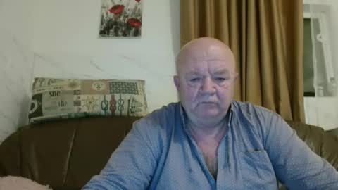 Snapshot of fullballs6 chatting on January 11, 2026, 3:11 am fullballs6 online show from January 11, 2026, 3:11 am