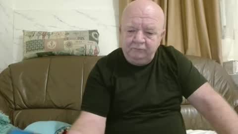 Snapshot of fullballs6 chatting on February 6, 2026, 2:38 am fullballs6 online show from February 6, 2026, 2:38 am