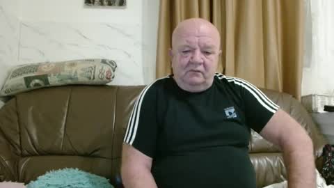 Snapshot of fullballs6 chatting on February 13, 2026, 3:24 am fullballs6 online show from February 13, 2026, 3:24 am