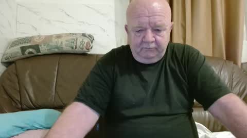 Snapshot of fullballs6 chatting on February 23, 2026, 2:53 am fullballs6 online show from February 23, 2026, 2:53 am