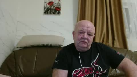 Snapshot of fullballs6 chatting on March 1, 2026, 3:30 am fullballs6 online show from March 1, 2026, 3:30 am