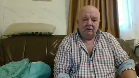 Snapshot of fullballs6 chatting on March 3, 2026, 4:51 am fullballs6 online show from March 3, 2026, 4:51 am