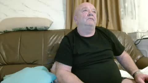 Snapshot of fullballs6 chatting on March 4, 2026, 2:28 am fullballs6 online show from March 4, 2026, 2:28 am