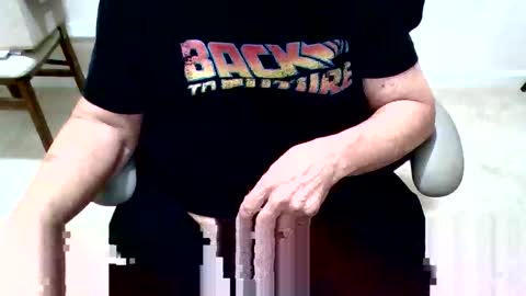 Snapshot of funclemike chatting on October 15, 2025, 2:22 am funclemike online show from October 15, 2025, 2:22 am