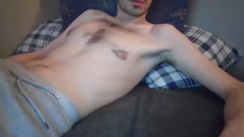 fundude1993 online show from December 26, 2024, 5:40 pm