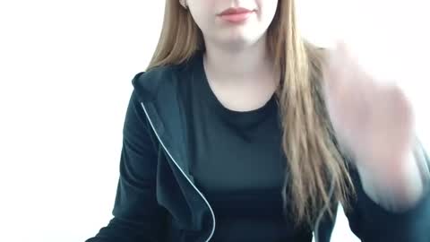 Snapshot of funemma000 chatting on May 22, 2026, 8:10 am Emma online show from May 22, 2026, 8:10 am