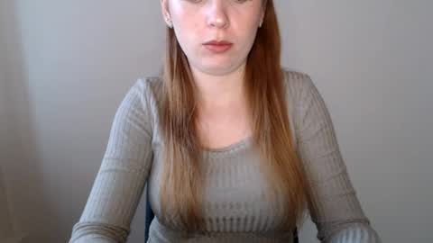 Snapshot of funemma000 chatting on July 7, 2026, 7:23 am Emma online show from July 7, 2026, 7:23 am