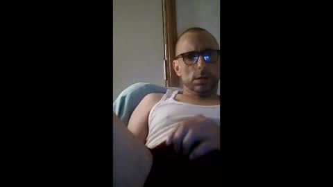 Snapshot of funinbed607918 chatting on May 19, 2026, 4:19 am funinbed607918 online show from May 19, 2026, 4:19 am