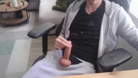 Snapshot of funkybits chatting on April 20, 2026, 11:24 am funkybits online show from April 20, 2026, 11:24 am