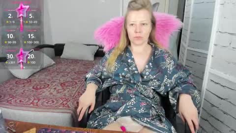 funny_bunny4 online show from February 27, 2025, 6:42 pm