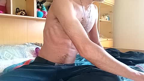 Italian men online show from December 2, 2024, 9:24 am