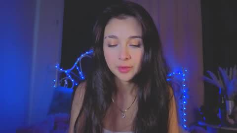 Tiffany online show from September 21, 2025, 3:08 am