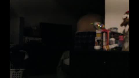 Snapshot of fuqhuntr chatting on July 12, 2026, 4:25 am FUCK HUNTERS online show from July 12, 2026, 4:25 am