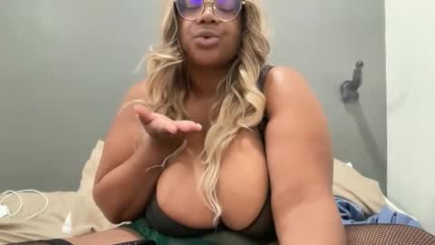 Snapshot of furykat1 chatting on December 14, 2025, 7:40 pm furykat1 online show from December 14, 2025, 7:40 pm