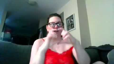 fuzzypeaches87 online show from February 7, 2026, 10:35 pm