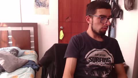 andrew online show from April 22, 2026, 7:04 pm