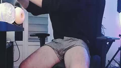 fxp0rn online show from December 16, 2024, 5:54 pm