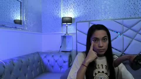 gabbieskinny online show from May 7, 2026, 12:10 pm