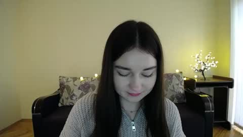 Jaklin online show from February 3, 2025, 11:42 am