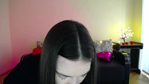 Jaklin online show from February 23, 2025, 10:06 am