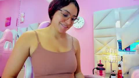 Snapshot of gabby_monroe chatting on July 15, 2026, 12:10 pm Gabby online show from July 15, 2026, 12:10 pm