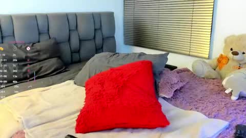 Gabriela  online show from April 21, 2026, 2:51 am