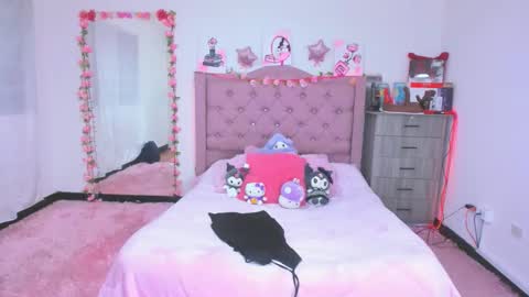 gabi_jhons_23 online show from September 12, 2025, 11:21 am